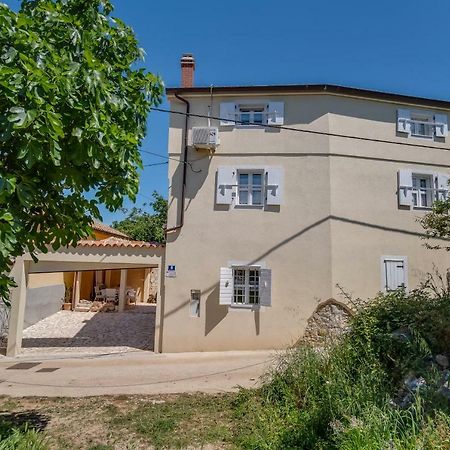 Mediterranes Ferienhaus M. Terrasse Veli Lošinj Eksteriør billede