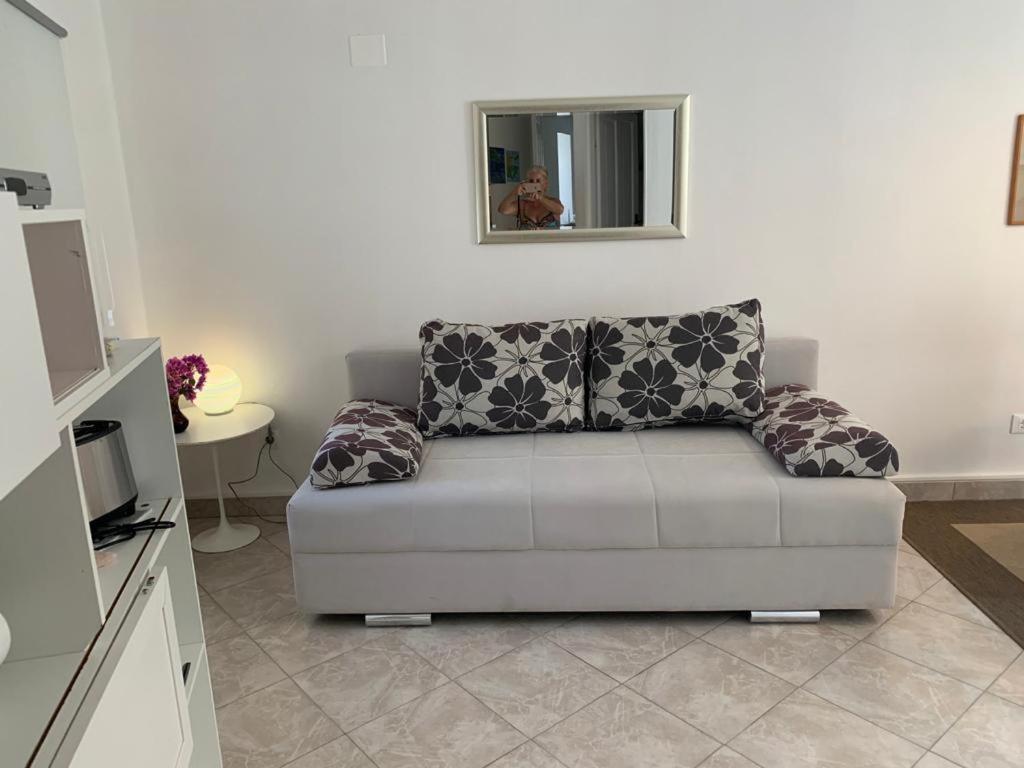 Mediterranes Ferienhaus M. Terrasse Veli Lošinj Værelse billede