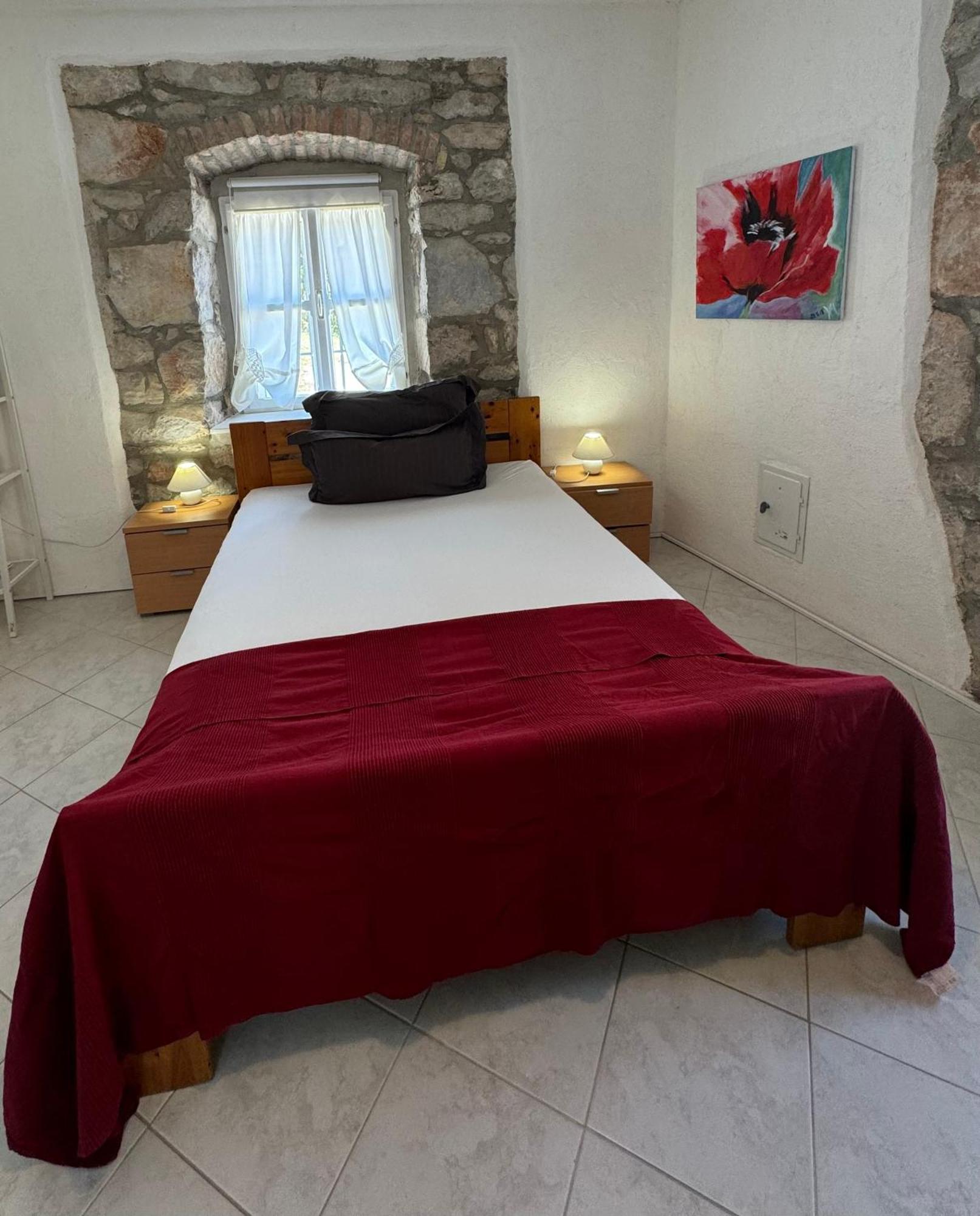 Mediterranes Ferienhaus M. Terrasse Veli Lošinj Eksteriør billede